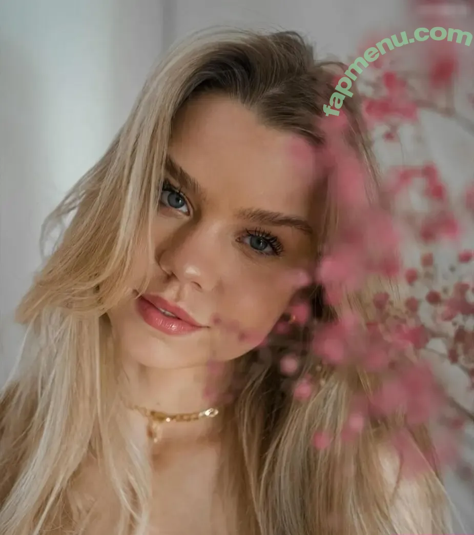 Lea Peach nude photo #0717 (Looskanal / lea / lea.peach / wifiloo_m)