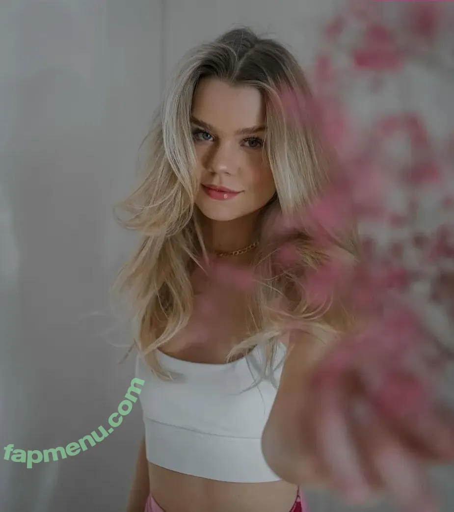 Lea Peach nude photo #0720 (Looskanal / lea / lea.peach / wifiloo_m)