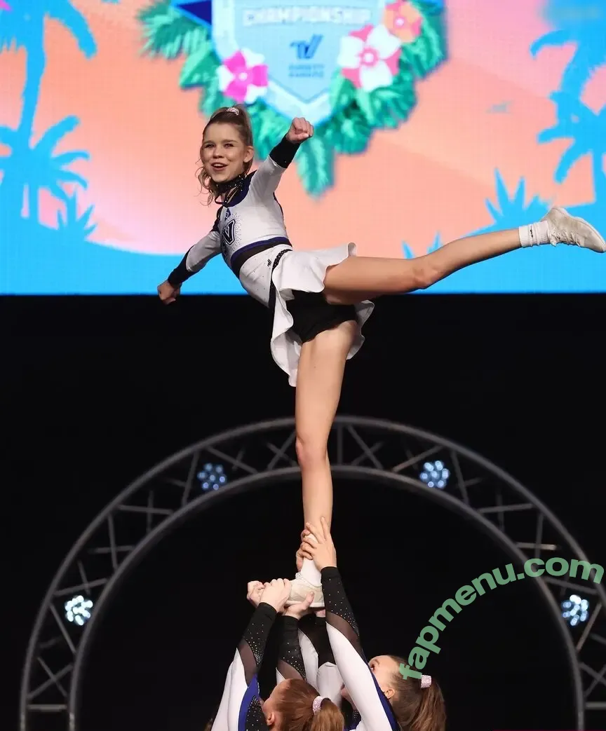 Lea Peach nude photo #0726 (Looskanal / lea / lea.peach / wifiloo_m)