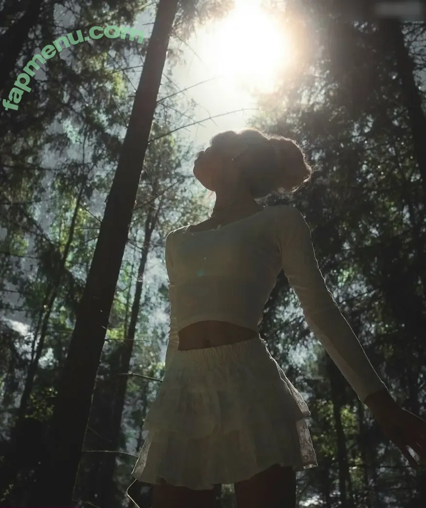 Lea Peach nude photo #0799 (Looskanal / lea / lea.peach / wifiloo_m)