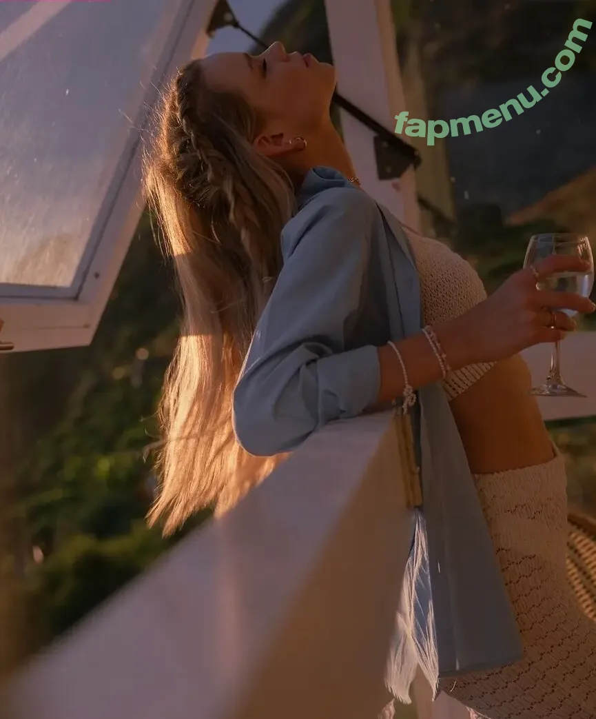 Lea Peach nude photo #0860 (Looskanal / lea / lea.peach / wifiloo_m)