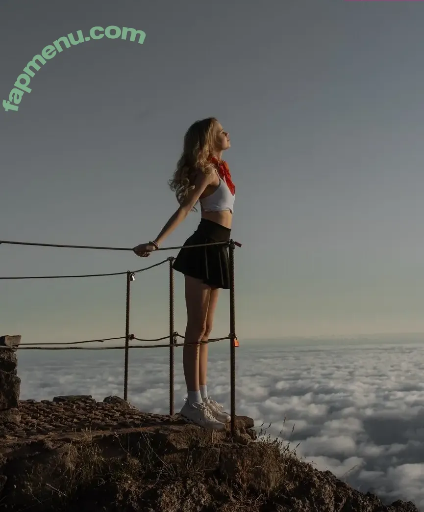 Lea Peach nude photo #0912 (Looskanal / lea / lea.peach / wifiloo_m)