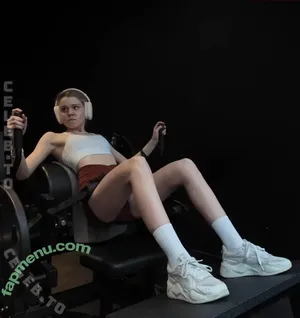 Lea Peach / Looskanal / lea / lea.peach / wifiloo_m nude photo #1631