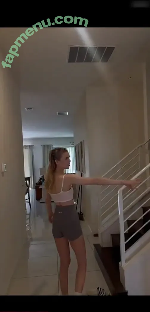 Lea Peach nude photo #1400 (Lea Peach)