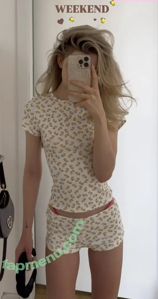 Lea Peach nude photo #1434 (Lea Peach)