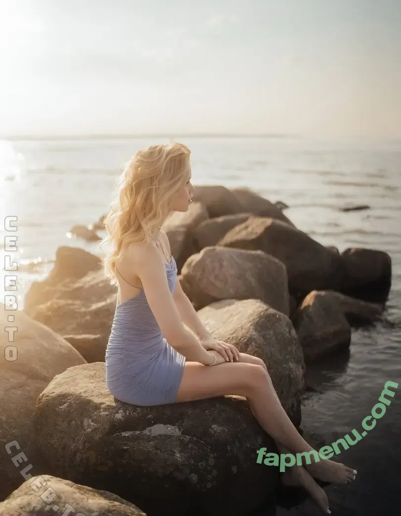 Lea Peach nude photo #1578 (Looskanal / lea / lea.peach / wifiloo_m)