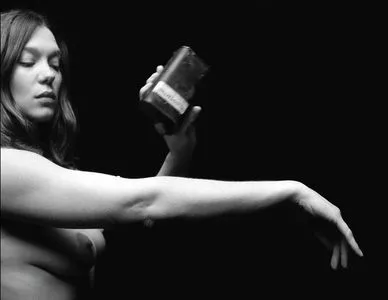 Lea Seydoux / leaseydouxfr nude photo #0004
