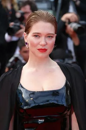 Lea Seydoux / leaseydouxfr nude photo #0341