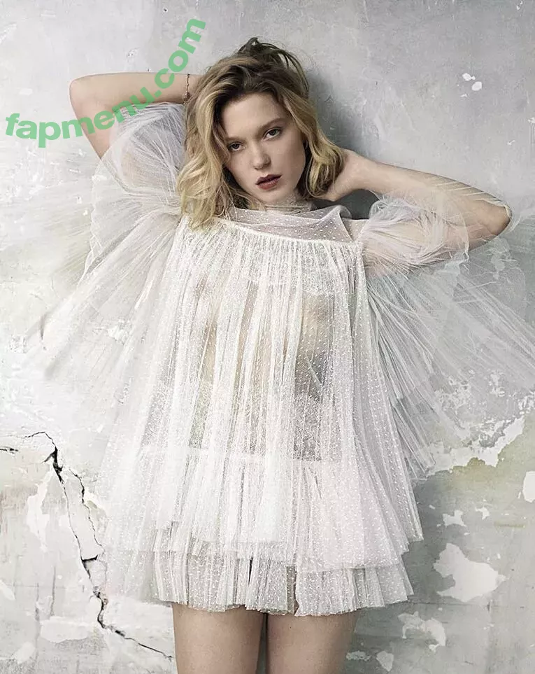 Lea Seydoux nude photo #0088 (leaseydouxfr)