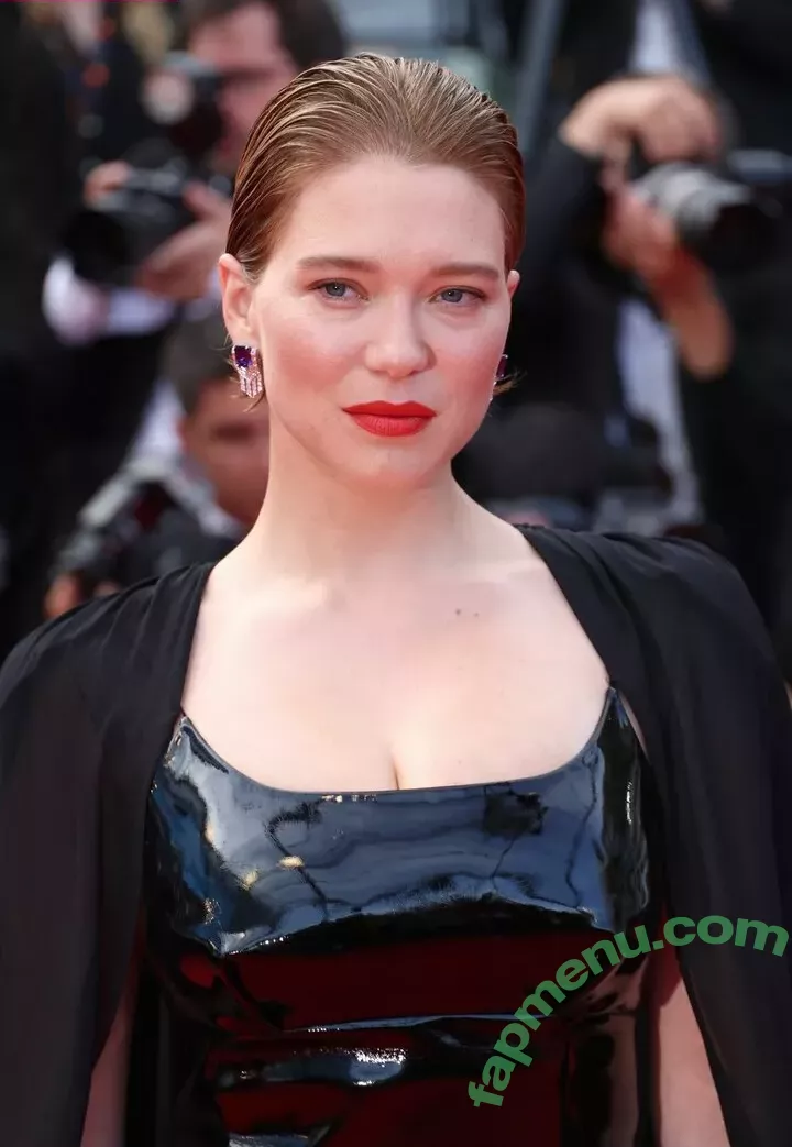 Lea Seydoux nude photo #0341 (leaseydouxfr)