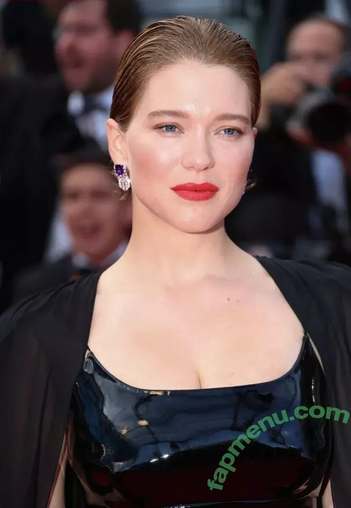Lea Seydoux nude photo #0344 (leaseydouxfr)