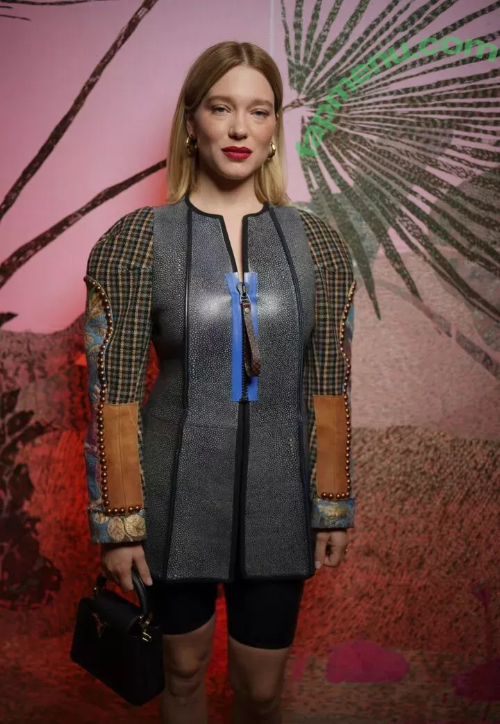Lea Seydoux nude photo #0369 (leaseydouxfr)