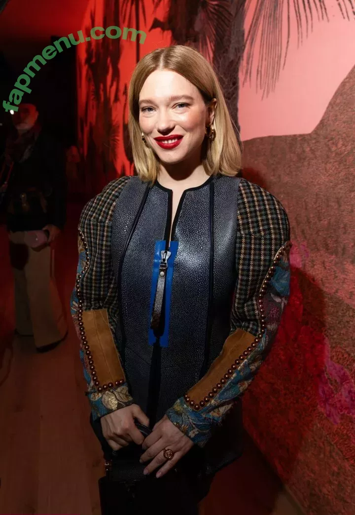 Lea Seydoux nude photo #0372 (leaseydouxfr)