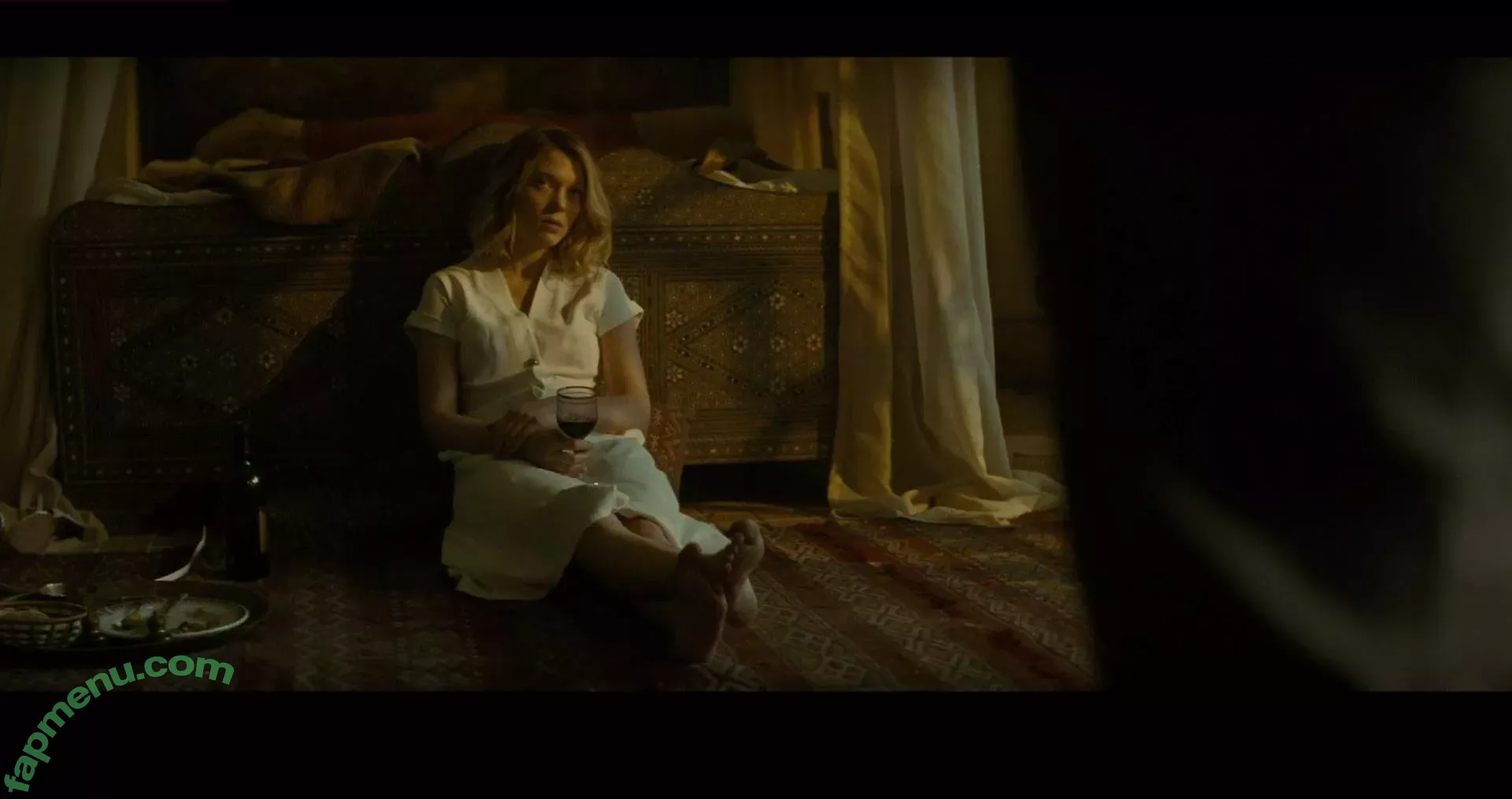 Lea Seydoux nude photo #0379 (leaseydouxfr)