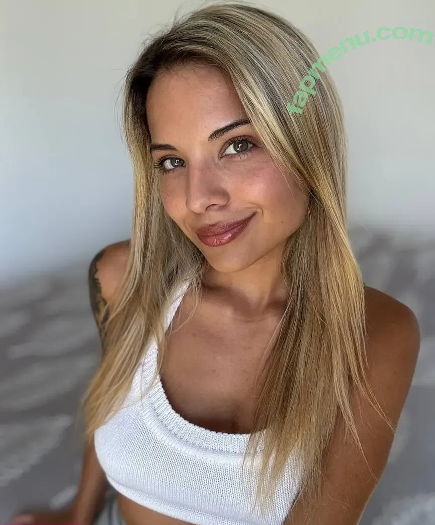 lea_vlmtt nude photo #0113 (Léa Valmont)