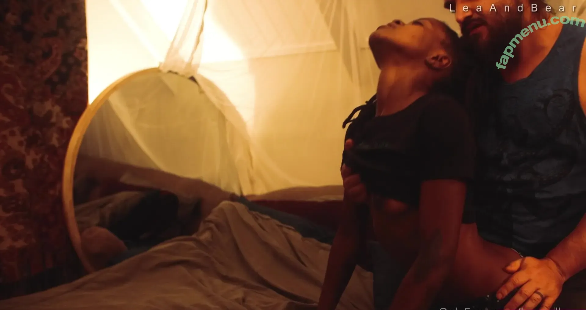 Leah And Bear nude photo #0053 (LeaAndBear / lea.x.bear)