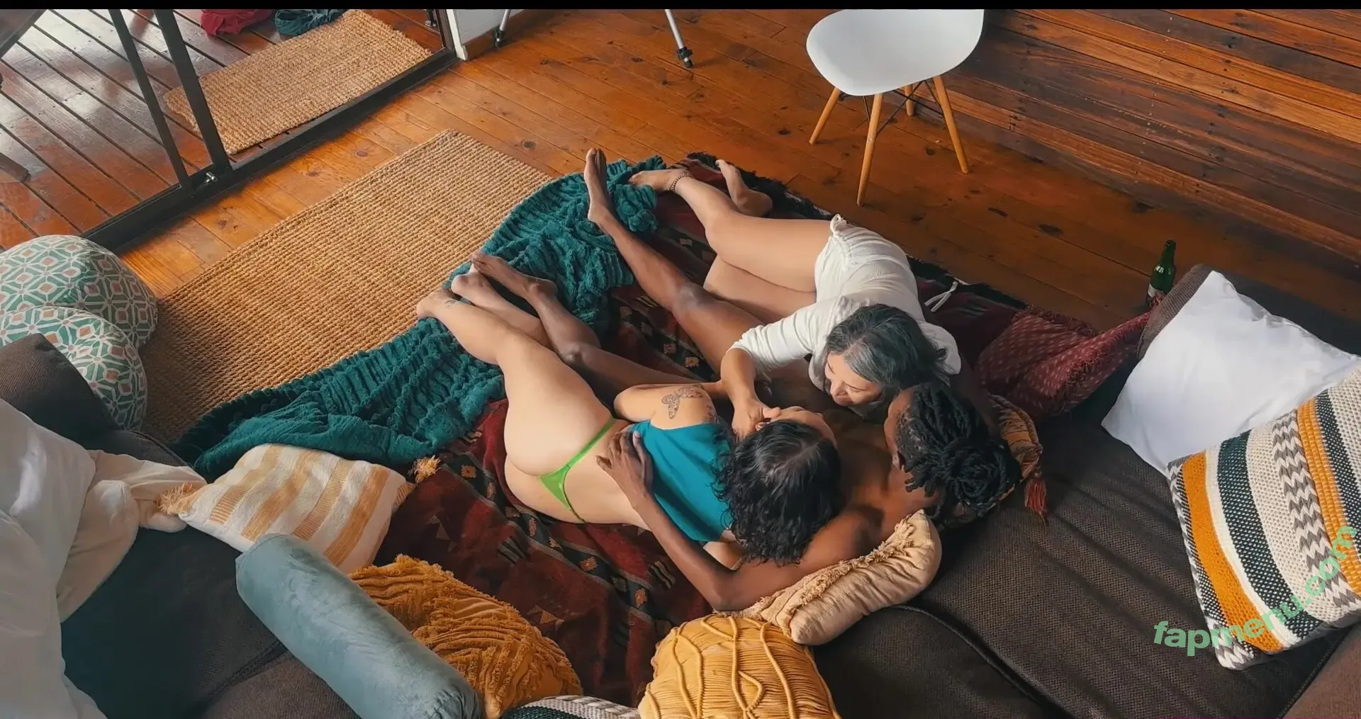 Leah And Bear nude photo #0063 (LeaAndBear / lea.x.bear)