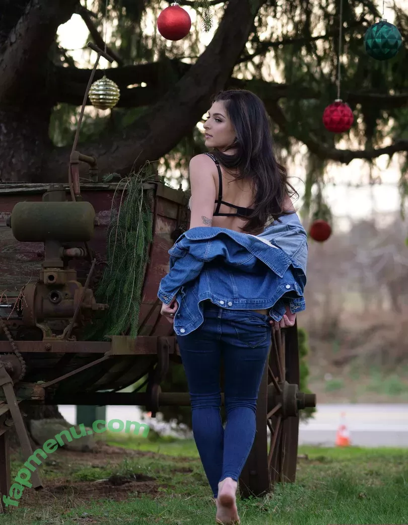 Leah Gotti nude photo #0449 (leahgotti / loveleahgotti)