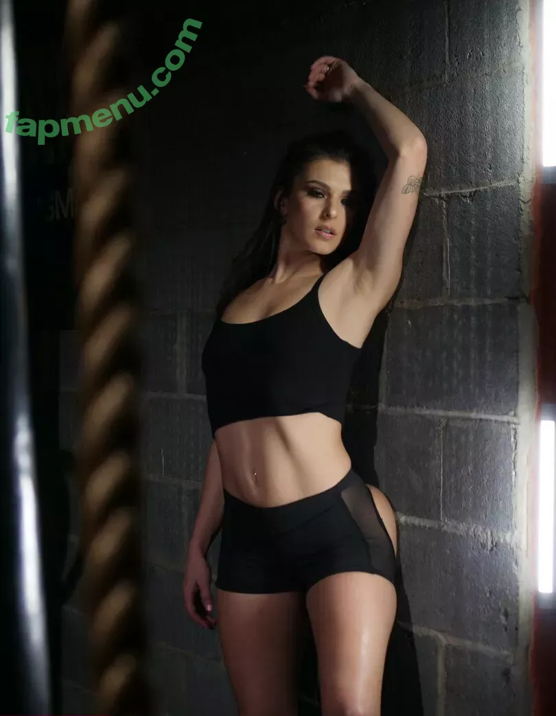 Leah Gotti nude photo #0944 (leahgotti / loveleahgotti)