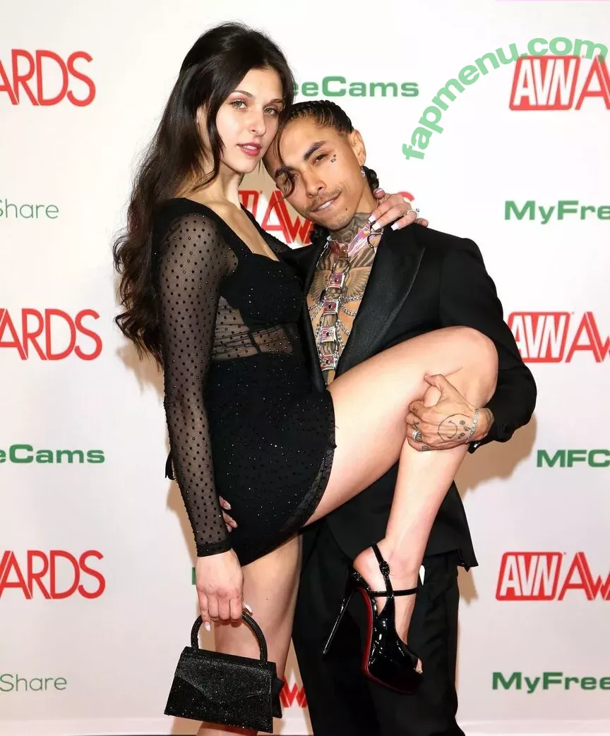 Leah Gotti nude photo #0963 (leahgotti / loveleahgotti)