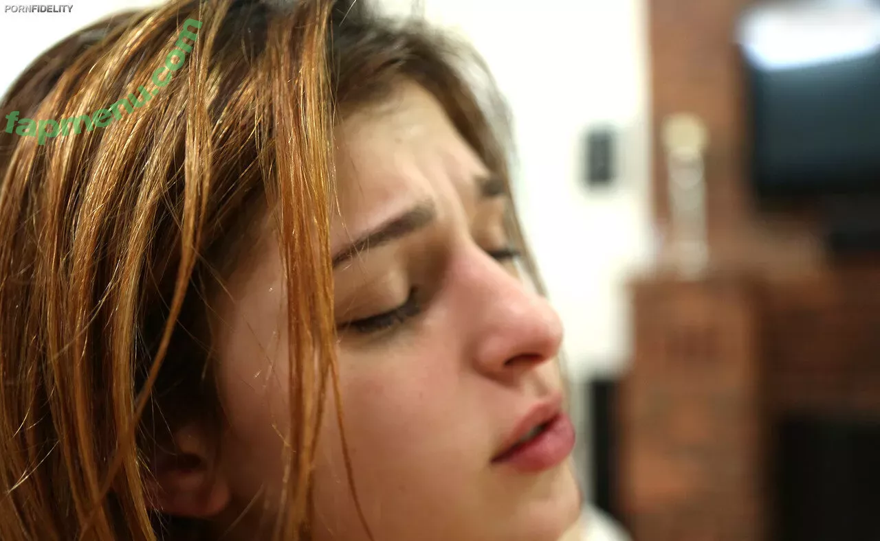 Leah Gotti nude photo #1304 (leahgotti / loveleahgotti)