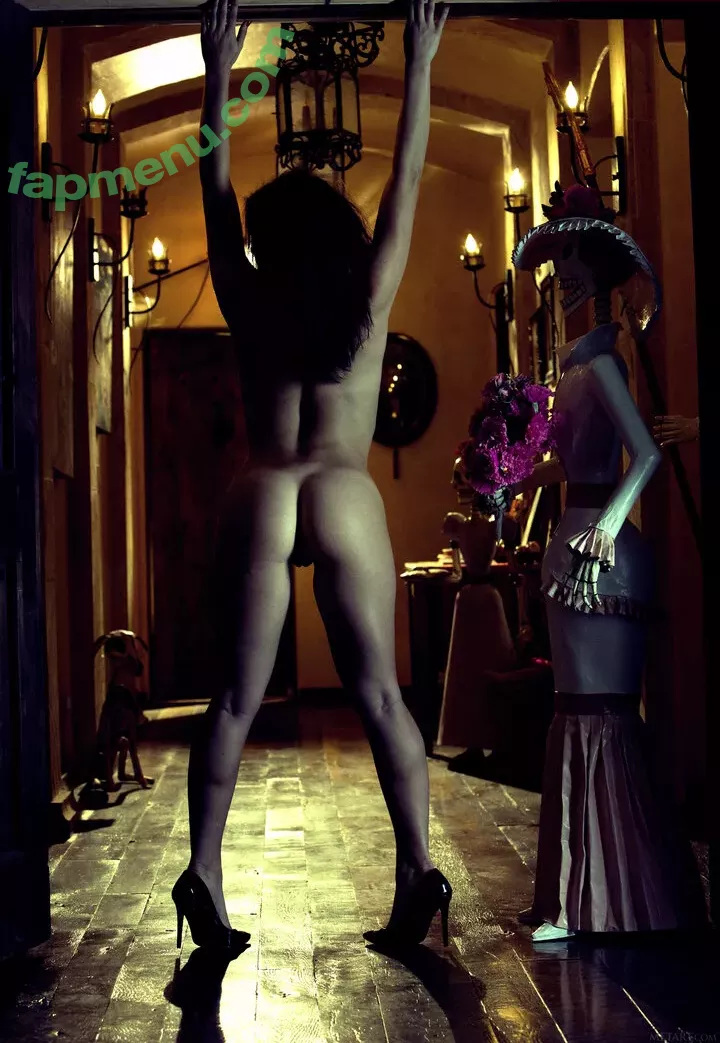 Leah Gotti nude photo #1605 (leahgotti / loveleahgotti)