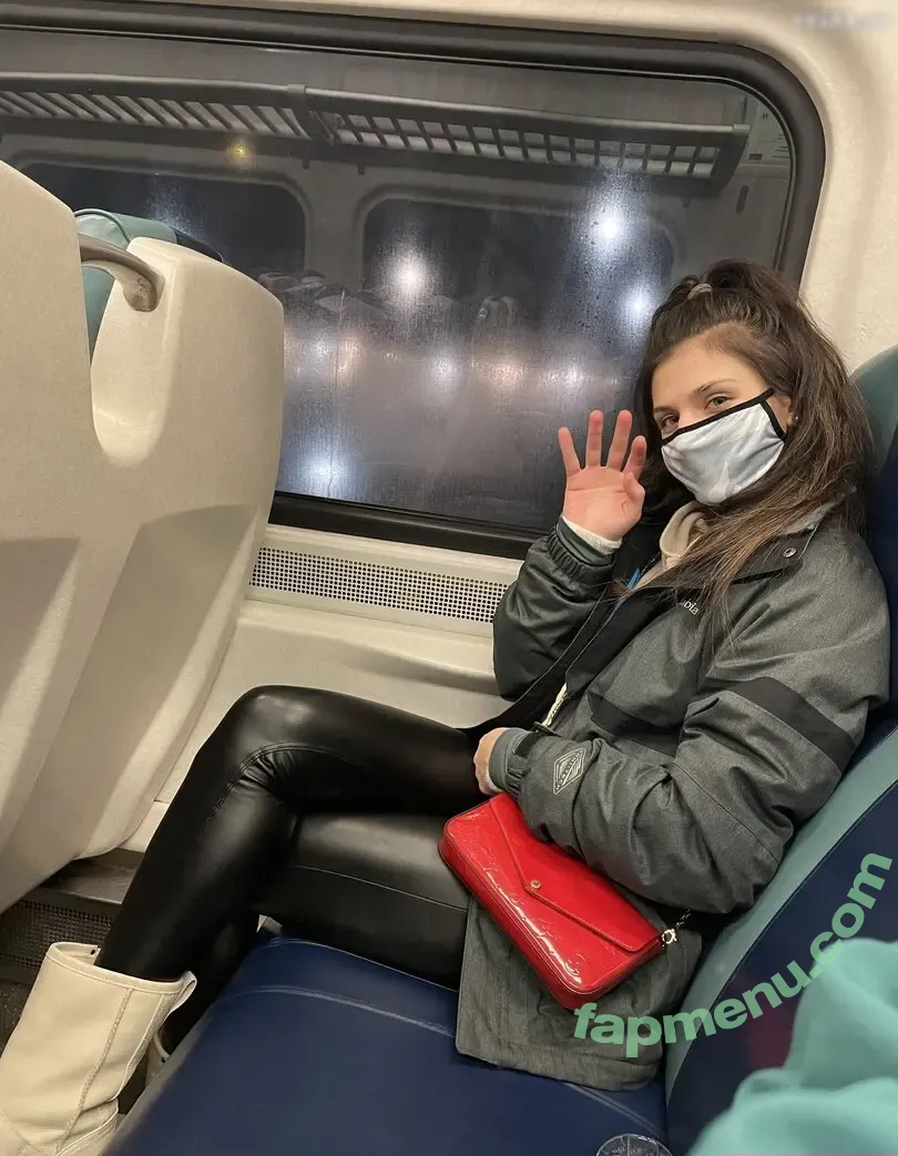 Leah Gotti nude photo #1677 (leahgotti / loveleahgotti)