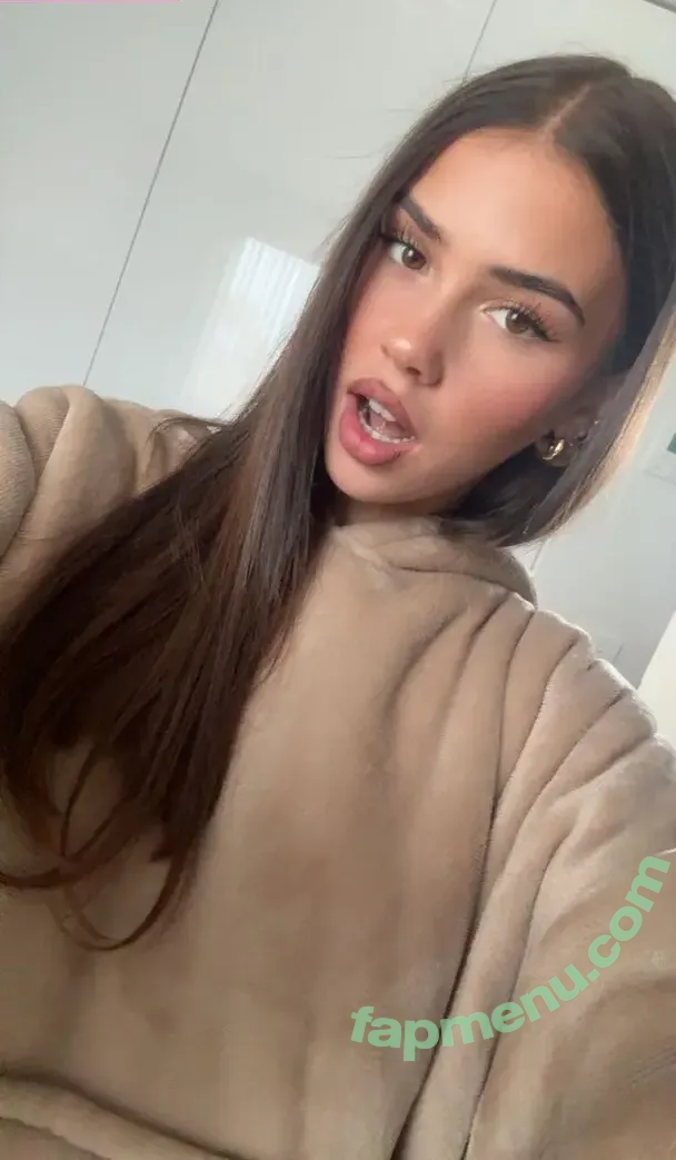 Leah Halton nude photo #1557 (leahhalton / leahhaltons / looooooooch)