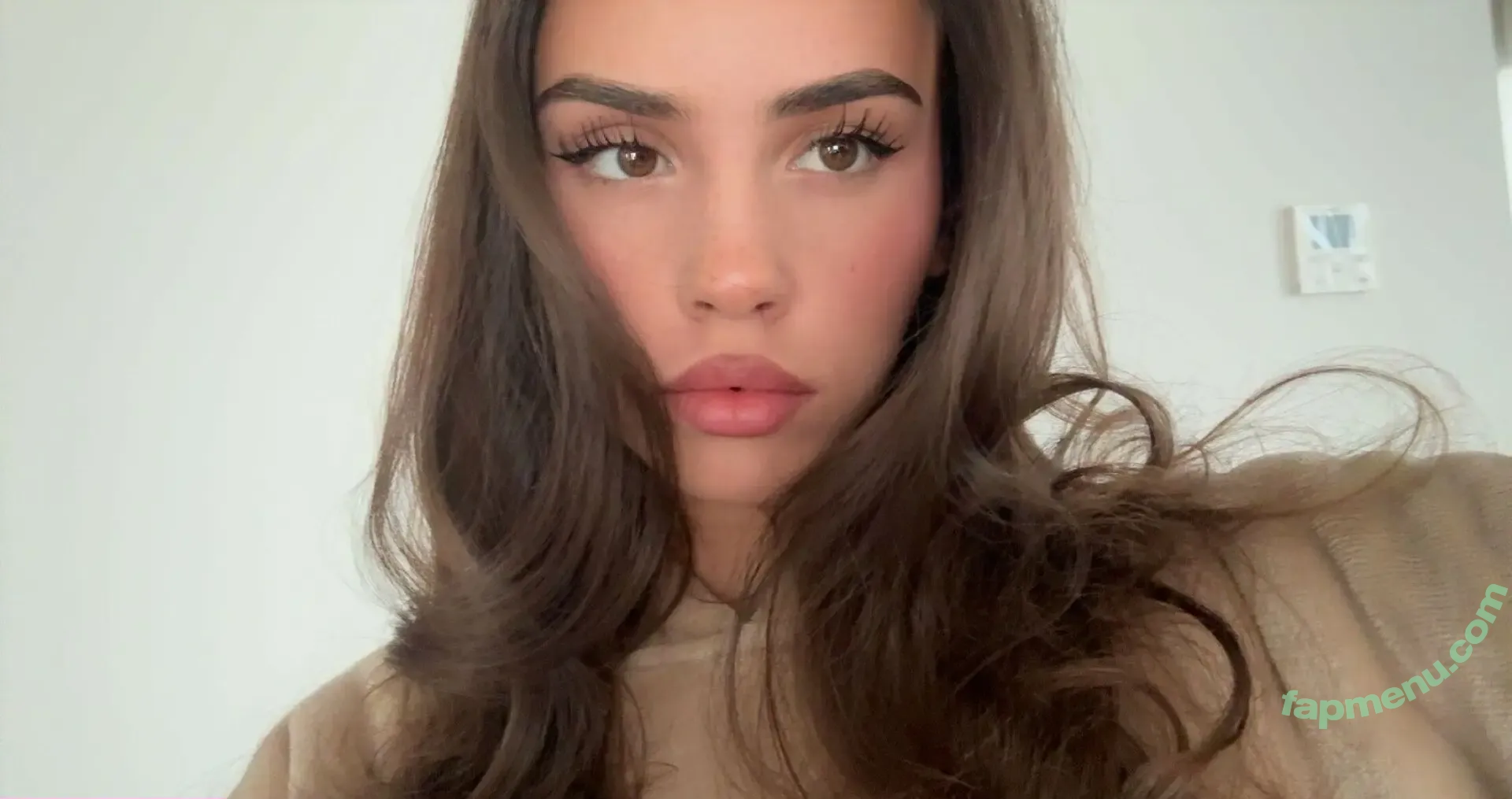 Leah Halton nude photo #1567 (leahhalton / leahhaltons / looooooooch)