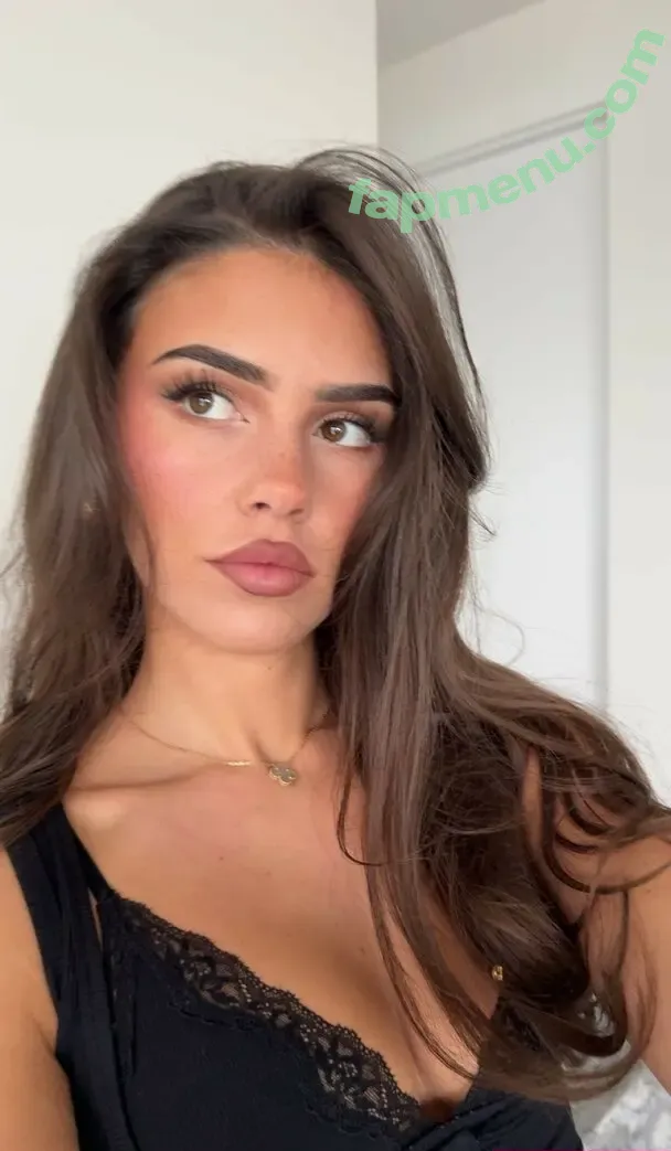 Leah Halton nude photo #1585 (leahhalton / leahhaltons / looooooooch)