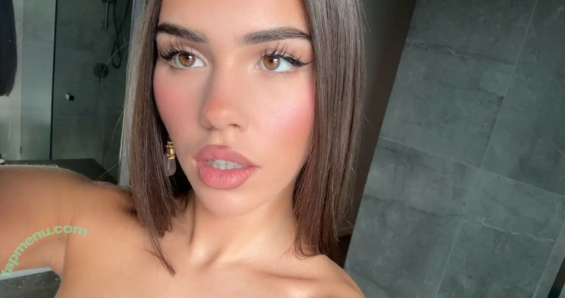 Leah Halton nude photo #1662 (leahhalton / leahhaltons / looooooooch)