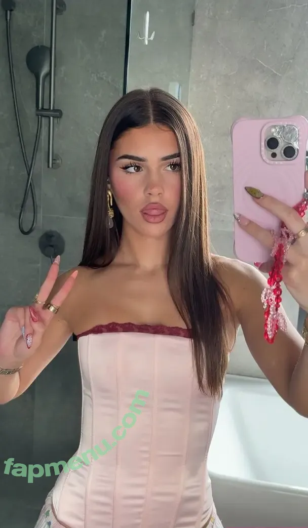 Leah Halton nude photo #1669 (leahhalton / leahhaltons / looooooooch)