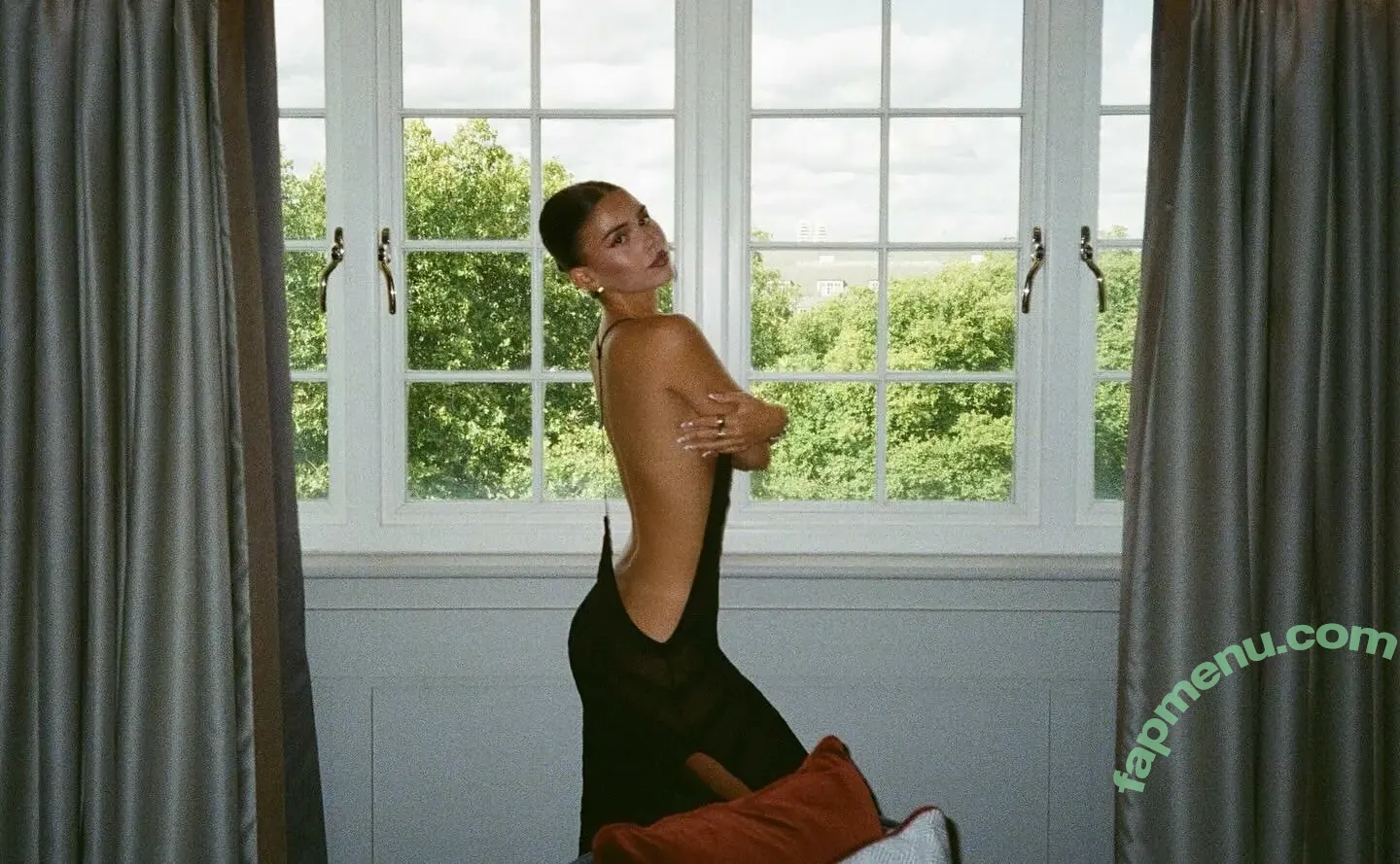 Leah Halton nude photo #1711 (leahhalton / leahhalton_ / leahhaltons / looooooooch)