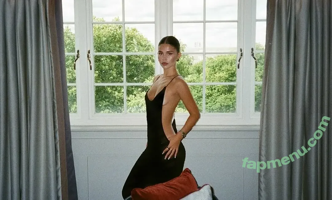 Leah Halton nude photo #1717 (Discussion Thread / leahhalton / leahhalton_ / leahhaltons)