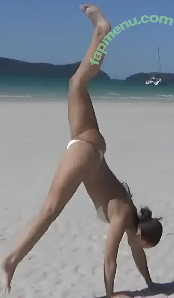 Leah Halton nude photo #1770 (leahhalton_)