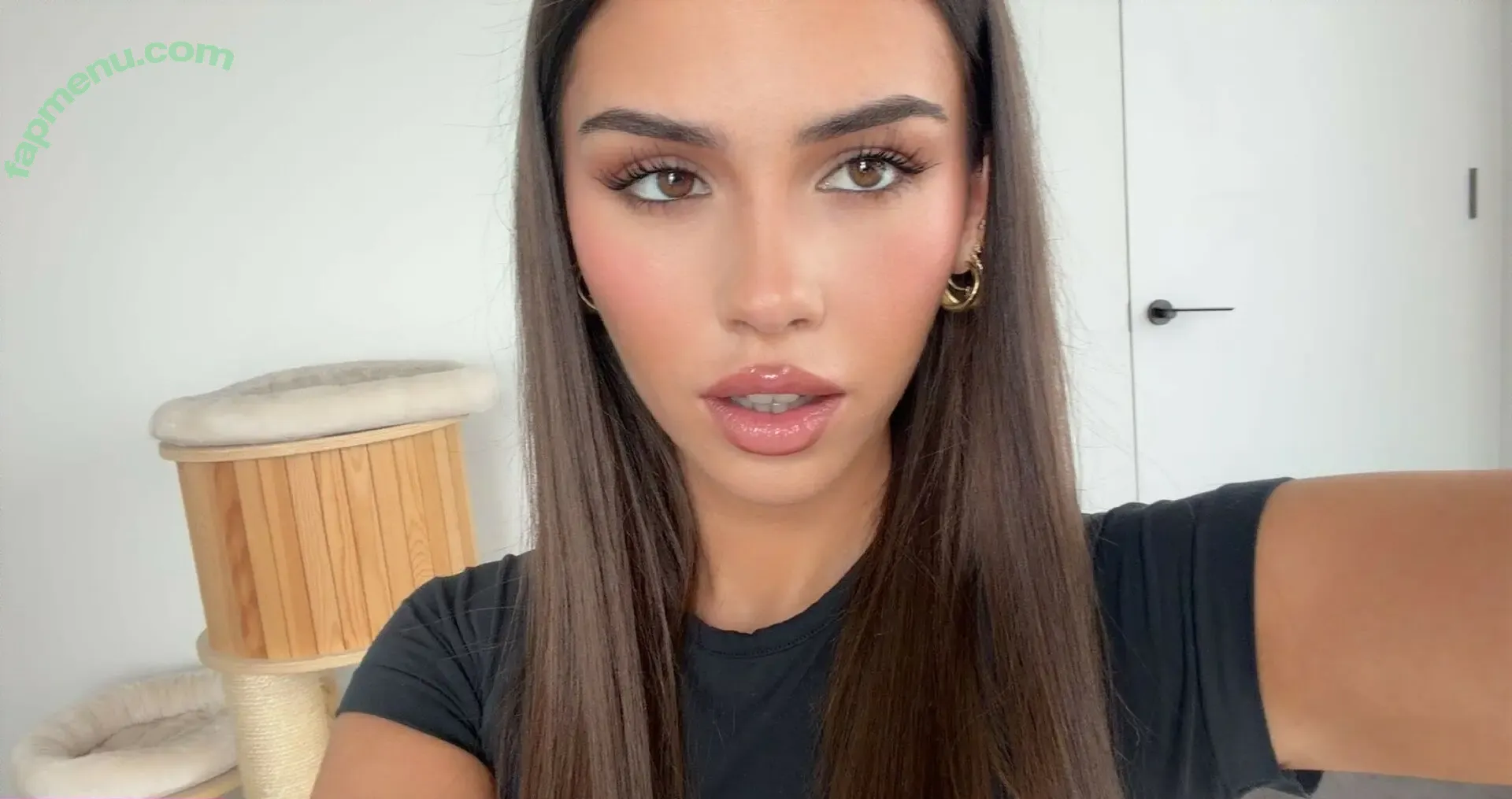 Leah Halton nude photo #1843 (leahhalton / leahhalton_ / leahhaltons / looooooooch)