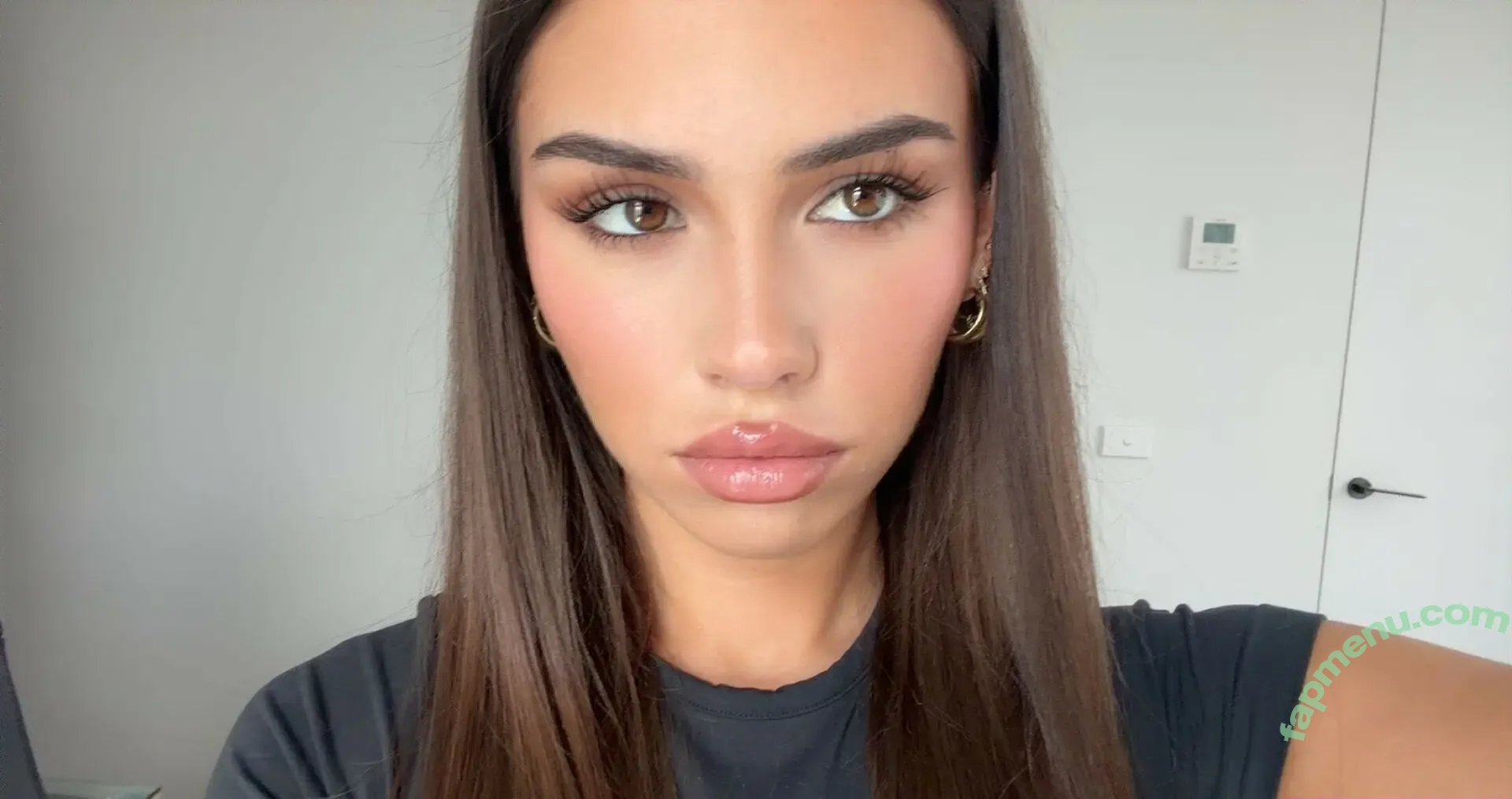 Leah Halton nude photo #1844 (leahhalton / leahhalton_ / leahhaltons / looooooooch)