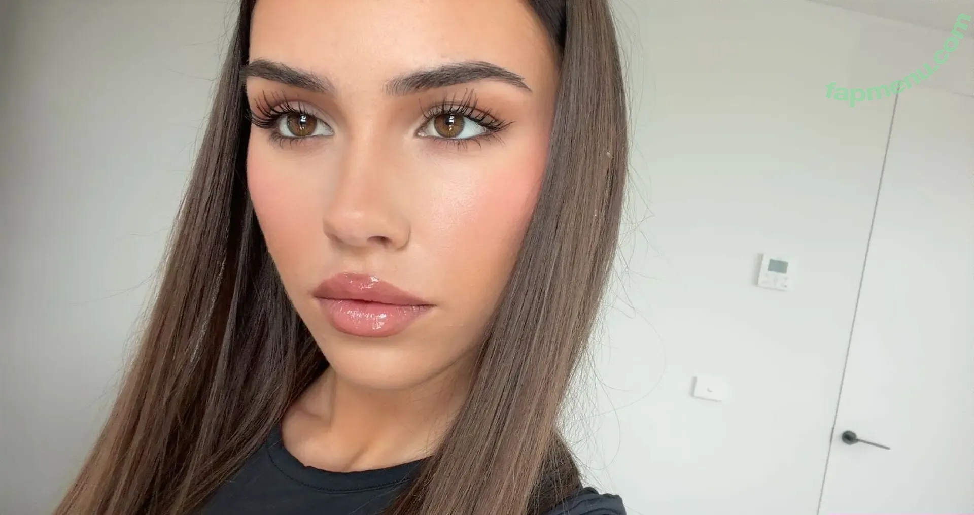 Leah Halton nude photo #1846 (leahhalton / leahhalton_ / leahhaltons / looooooooch)