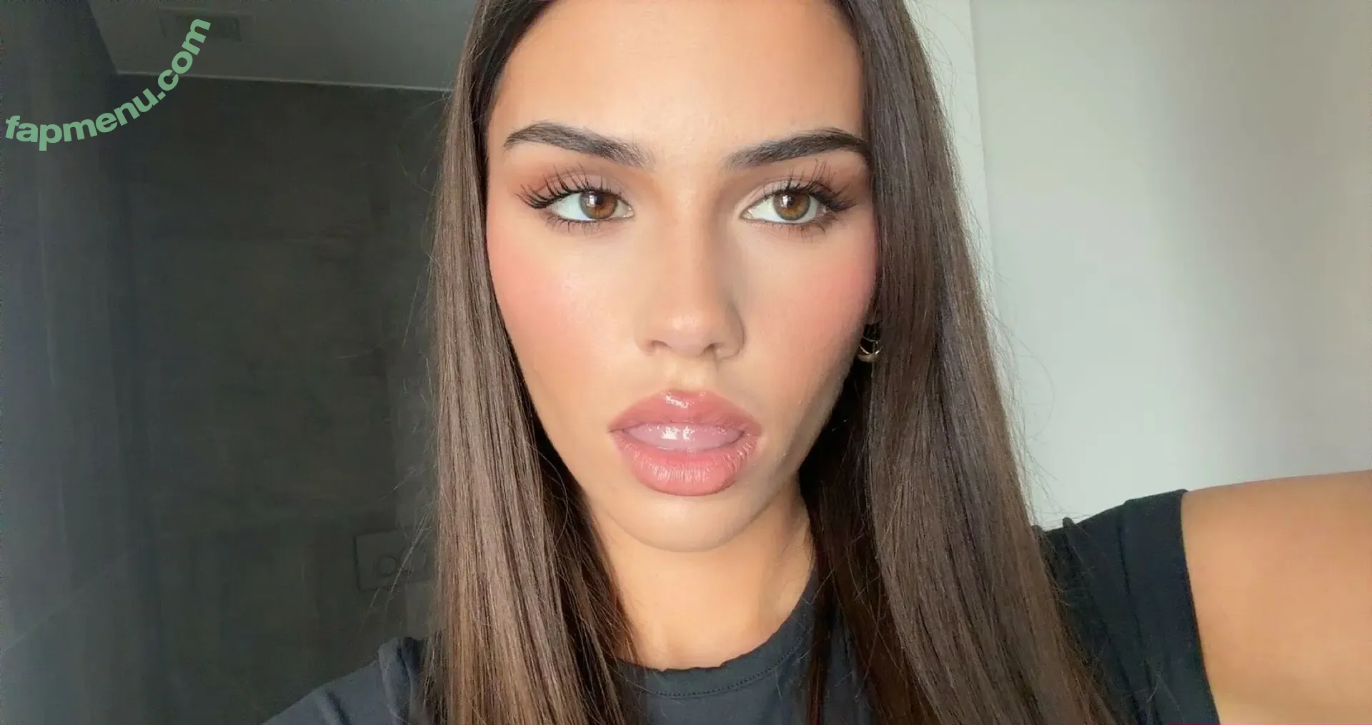 Leah Halton nude photo #1853 (leahhalton / leahhalton_ / leahhaltons / looooooooch)