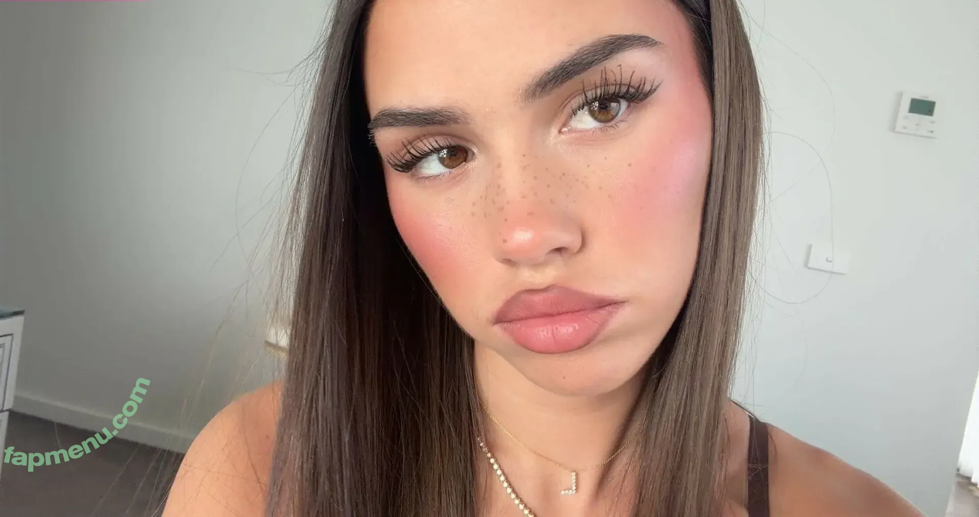 Leah Halton nude photo #1923 (leahhalton / leahhalton_ / leahhaltons / looooooooch)