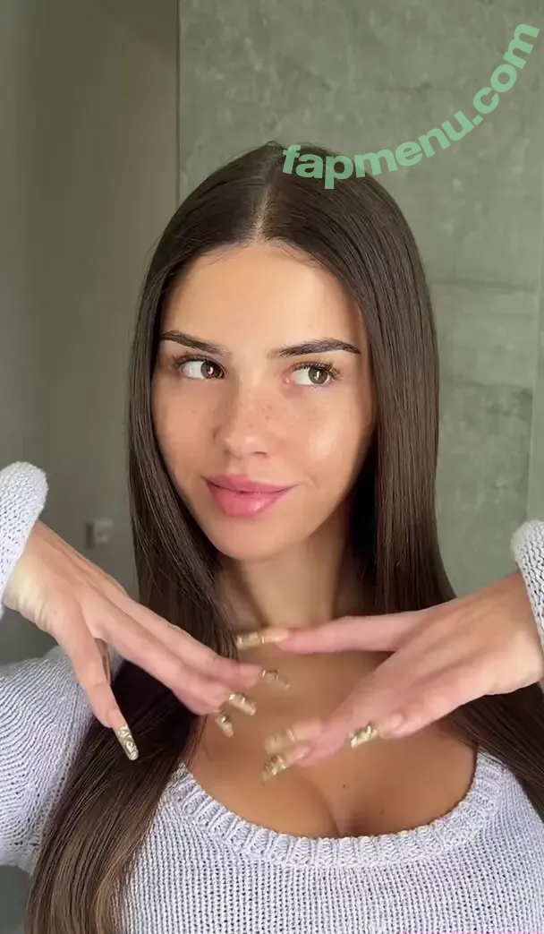 Leah Halton nude photo #2105 (leahhalton / leahhalton_ / leahhaltons / looooooooch)