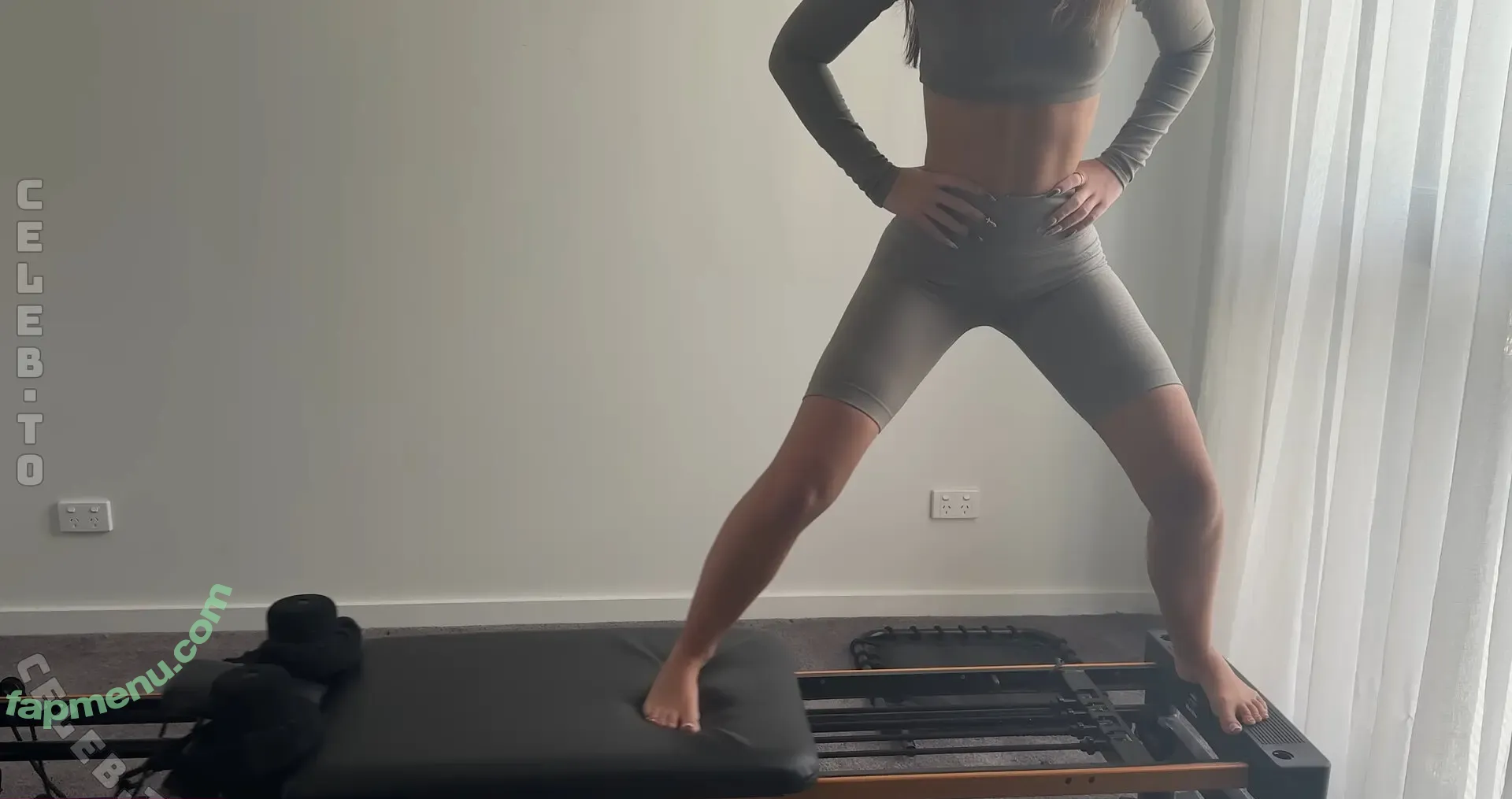 Leah Halton nude photo #2127 (leahhalton / leahhalton_ / leahhaltons / looooooooch)