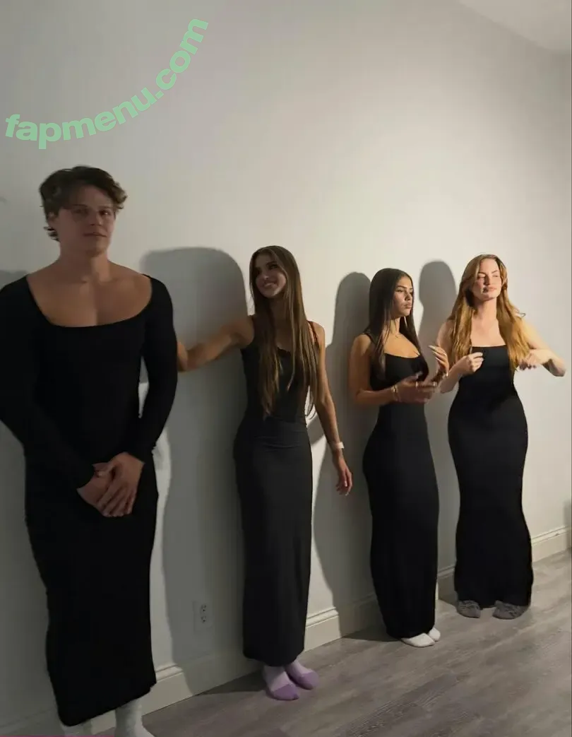 Leah Halton nude photo #2147 (leahhalton / leahhalton_ / leahhaltons / looooooooch)