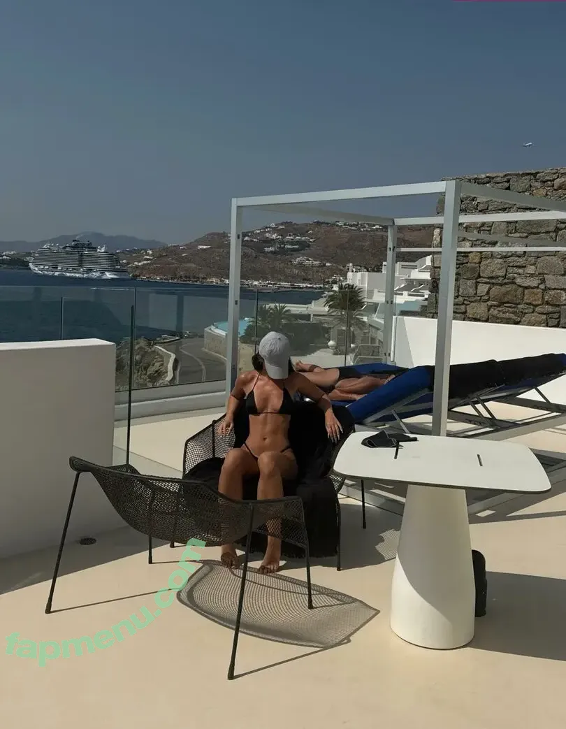 Leah Halton nude photo #2149 (leahhalton / leahhalton_ / leahhaltons / looooooooch)