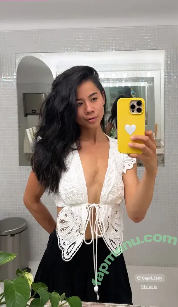 Leah Lewis nude photo #0145 (leahmlewis)
