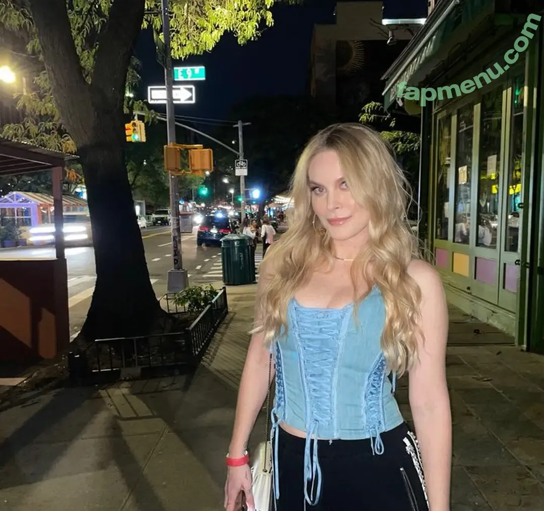 Leah Mcsweeney nude photo #0015 (Leah Mcsweeney)