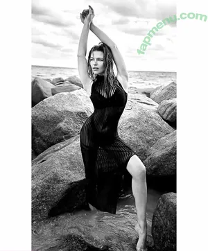 Leah Postol / leahpostol nude photo #0081