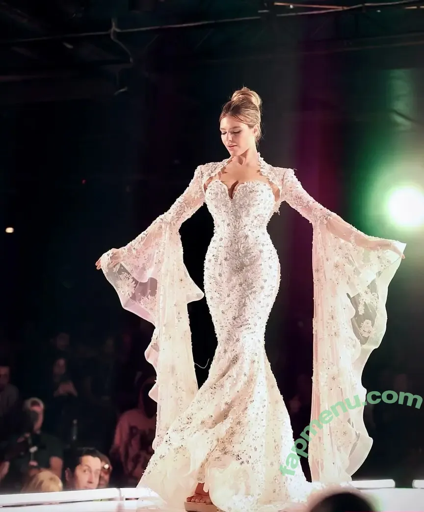 Leah Postol nude photo #0065 (leahpostol)