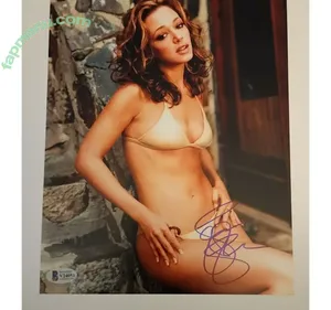 Leah Remini / leahremini nude photo #0269