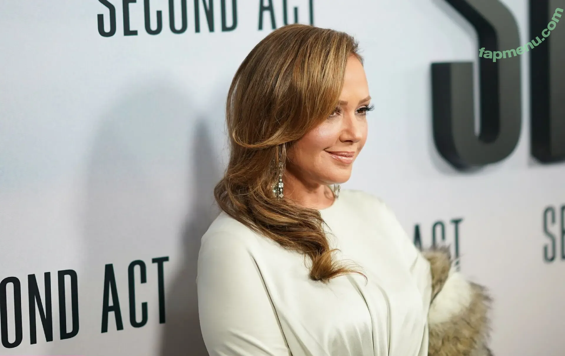 Leah Remini nude photo #0353 (leahremini)